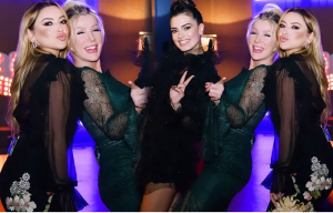 Hadise, Seda Sayan’la pozunu instagram’da paylaştı olay oldu