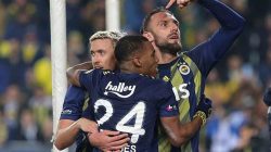 Fenerbahçe, Başakşehir’i 2-0’lık skorla mağlup ederek üst üste 4. galibiyetini elde etti