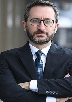 Fahrettin Altun, Beşar Esad ülkesinde katliam yapıyor
