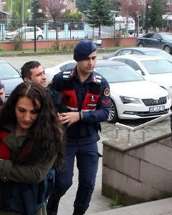 Emre Aşık’ın eski eşi Yağmur Aşık firari kişiyle yakalandı!