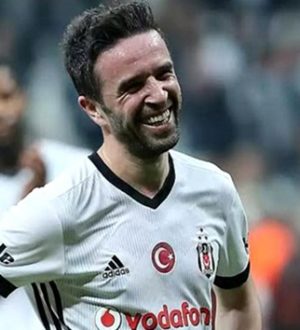 Fenerbahçe’den Gökhan Gönül’e transfer teklifi geldi