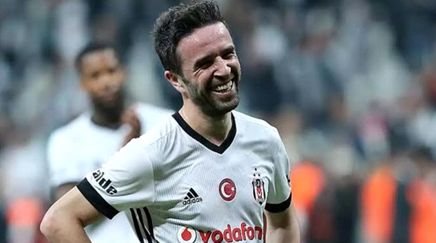  Fenerbahçe’den Gökhan Gönül’e transfer teklifi geldi