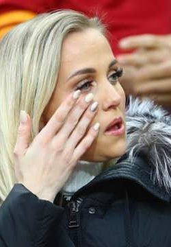 Galatasaray’lı yıldızın eşi: Ülkeme dönmek istiyorum