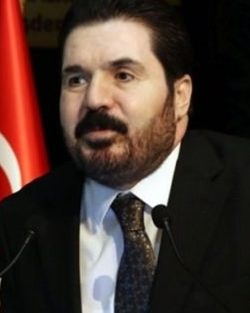 Savcı Sayan Ağrı Belediyesinin sağlık çalışanları için alınan kararını duyurdu
