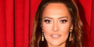 Demet Akalın’dan İnstagram’da su içenlere sert tepki!