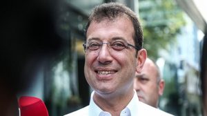 Ekrem uyuma, yasak kalktı, otobüsleri çalıştırmayı unutma!