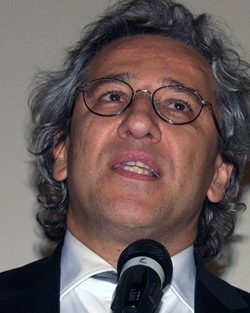 FETÖ firarisi Can Dündar’dan skandal üstüne skandal!