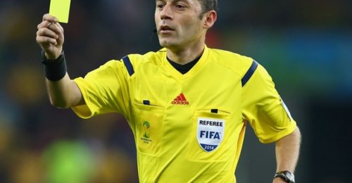  Michel D’Hooghe’dan Tüküren futbolcuya sarı kart gösterilsin önerisi