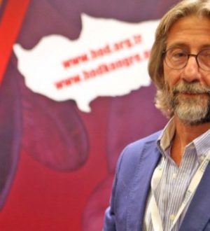 Prof. Ercüment Ovalı, koronavirüs tedavisinin onaylandığını duyurdu