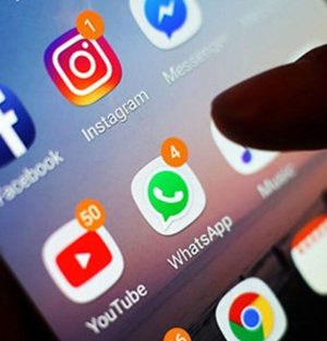 Whatsapp, Facebook ve Instagram çöktü mü? Açıklama geldi