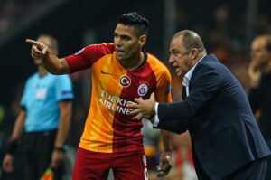 Annesinden Falcao’ya : övgü dolu  sözler O tanrının bir lütfu