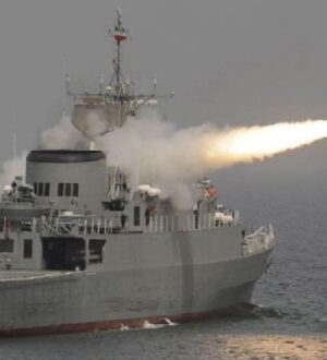 İran Basra Körfezinde tatbikat sırasında kendi donanmasını vurdu