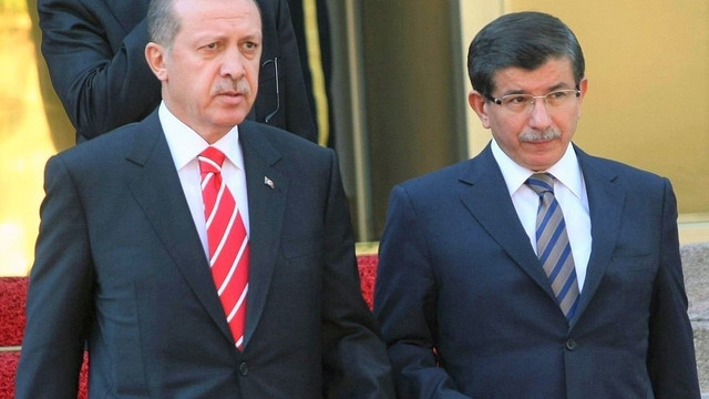  Gelecek Partisi Genel Başkanı Davutoğlu’ndan Erdoğan’a gönderme!