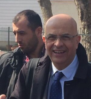 Milletvekilliği düşürülen CHP’li Enis Berberoğlu evinden gözaltına alındı