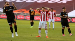 Sivasspor kendi sahasında Kayserispor’a mağlup oldu
