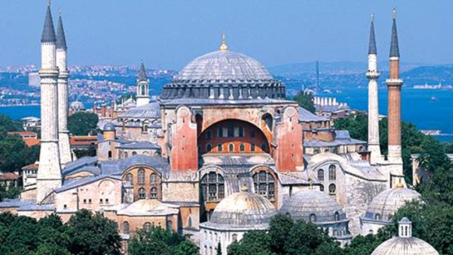  Ayasofya için tarihi gün  cami olarak ibadete açılacak