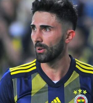 Fenerbahçe’den ayrılan Hasan Ali Kaldırım Başakşehir ile el sıkıştı