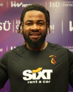 Galatasaray’da Christian Luyindama sağlık kontrolünden geçti