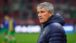 Katalan ekibi Barcelona Quique Setien ile yollarını ayırdı