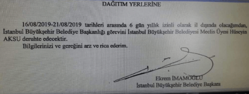 Yazısında, 'Çalmıyor! Çaldırmıyor! Çalışıyor!' başlığını kullanan Sözcü Yazarı, İstanbul'da yaşanan sel felaketinde Bodrum'da tatilde olan ve ertesi gün tatilini kesmeyi lutfederek şehirde birkaç poz verip geri dönen İmamoğlu'nun başarılı belediye başkanlığını şöyle övdü: "Sel oldu; yine evleri su bastı, insanlar bile boğuldu, deprem oldu yine binalar yıkıldı, insanlar öldü ama yeni belediye yönetimleri yardıma koştular."