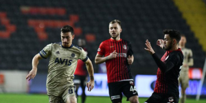 Fenerbahçe Erol Bulut’la Gaziantep FK Deplasmanından mağlup ayrıldı