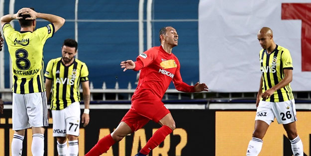  Fenerbahçe Kadıköy’de Yeni Malatyaspor’dan ağır darbe aldı