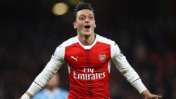 Mesut Özil’in menajeri Fenerbahçe ile transfer görüşmesi yaptık