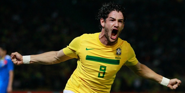  Cicinho, Alexandre Pato’ya  Sivasspor’a gitmesini tavsiye etti