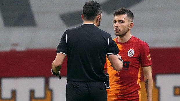  Emre Kılınç, gördüğü kırmızı kart için Galatasaray camiasından özür diledi