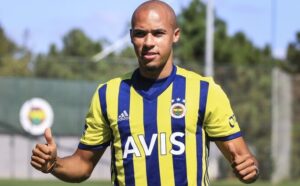 Fenerbahçe Sivasspor maçında Tisserand sakatlandı