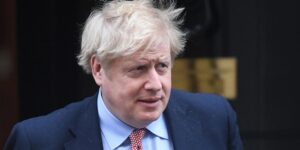 İngiltere, Başbakan Boris Johnson’ın koronavirüs açıklamasına odaklandı