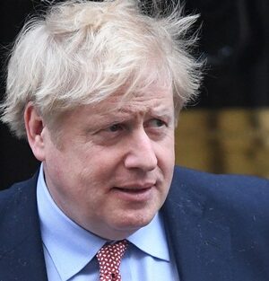 İngiltere, Başbakan Boris Johnson’ın koronavirüs açıklamasına odaklandı
