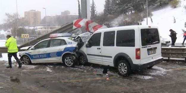  İstanbul Beşiktaş’ta kaza! Polis araçları birbirine çarptı