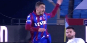 Trabzonsporlu Abdülkadir Ömür hastaneye kaldırıldı!