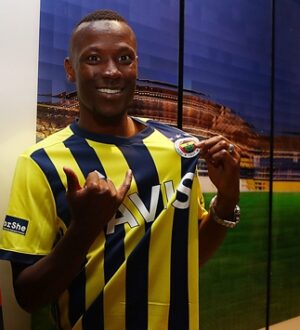 Fenerbahç’eli Mame Thiam, Diyarbakır’da okul tadilat ettirdi