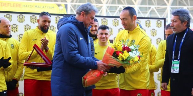  Umut Bulut, Oğuz Çetin’nin rekorunu egale ederek süper lig tarihine geçti