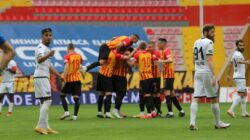 Kayserispor’a konuk olan Denizlispor rakibinden yarım düzine gol yedi