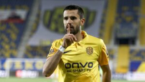 Alper Potuk Ankaragücü’nden Rize spor’a transfer oldu