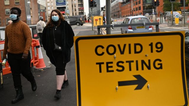  İngiltere’de Yeni bir Covid-19 mutasyonu tespit edildi