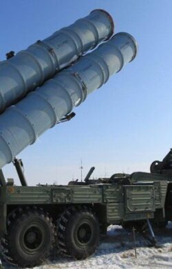 Rusya’dan S-500 hava savunma füzesiyle gövde gösterisi